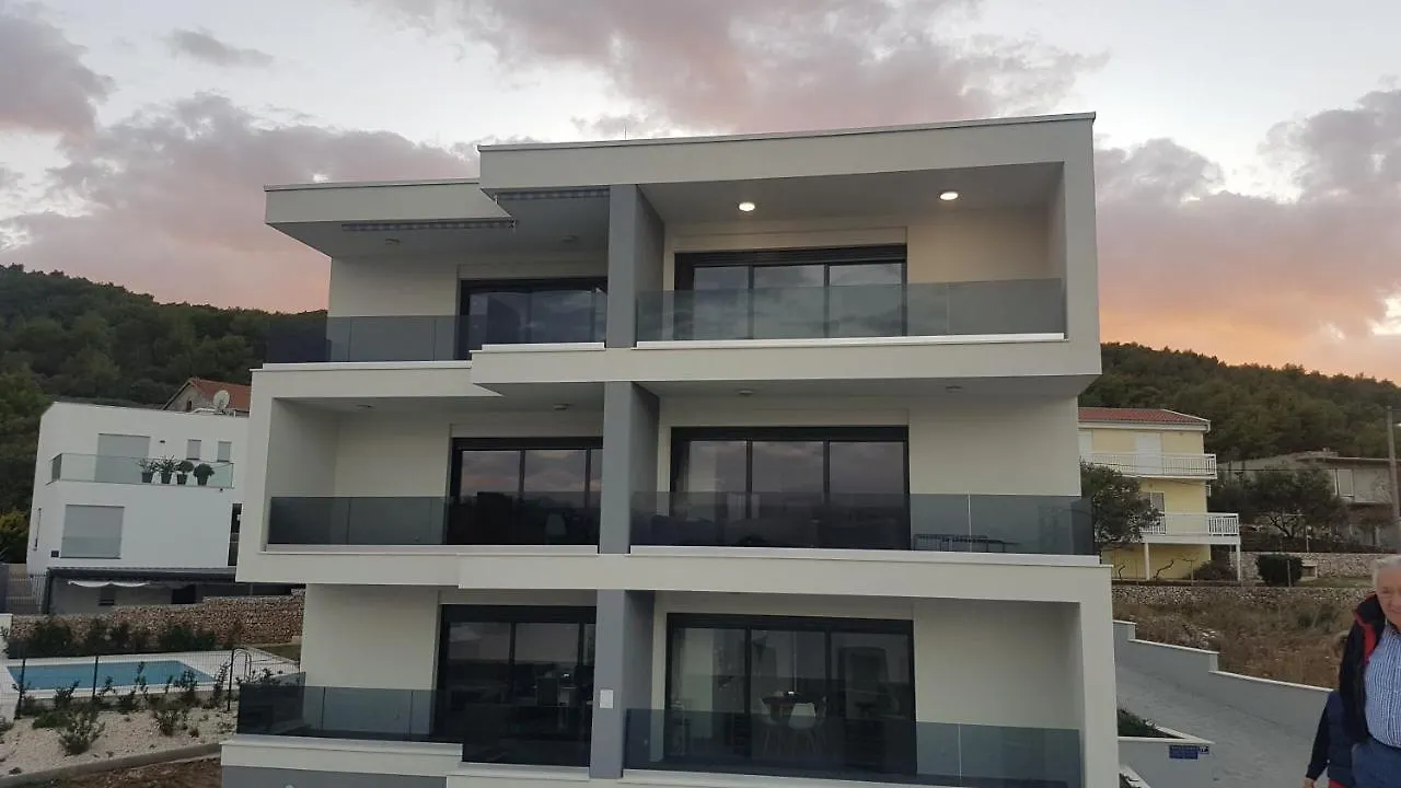 Apartments4Friends Apartment Vlad Trogir 0*,